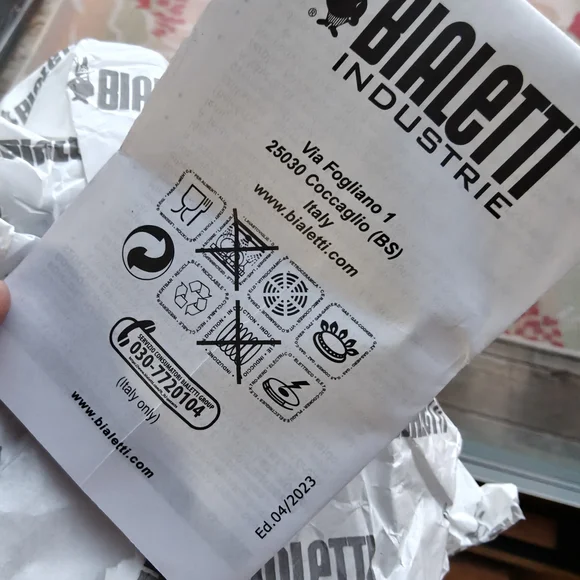 Bialetti Stovetop Espresso Maker 18 cup - Picture 7 of 9